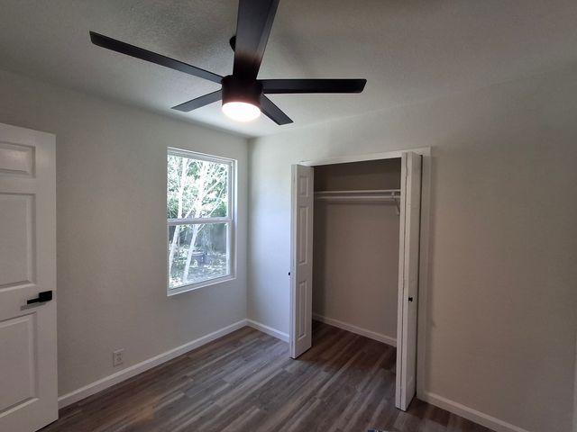 2707 Engle Avenue, Dallas, TX 75233
