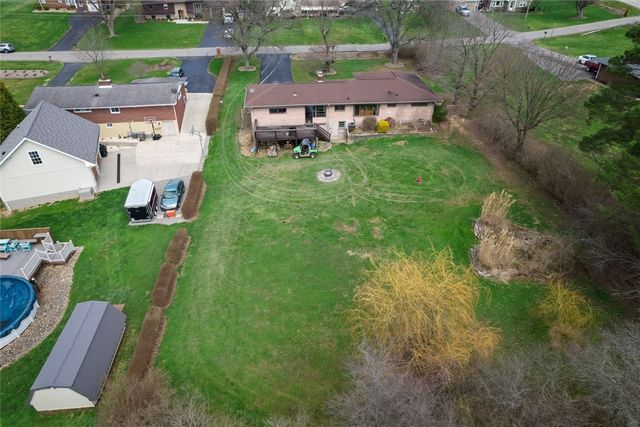 128 Shanahan Rd, Center Twp, PA 16001