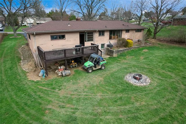 128 Shanahan Rd, Center Twp, PA 16001