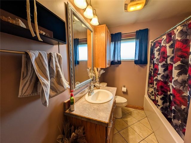 128 Shanahan Rd, Center Twp, PA 16001