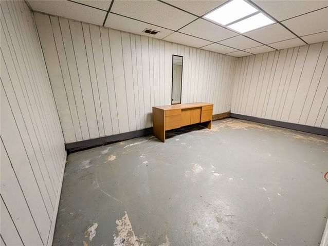 128 Shanahan Rd, Center Twp, PA 16001