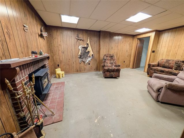 128 Shanahan Rd, Center Twp, PA 16001