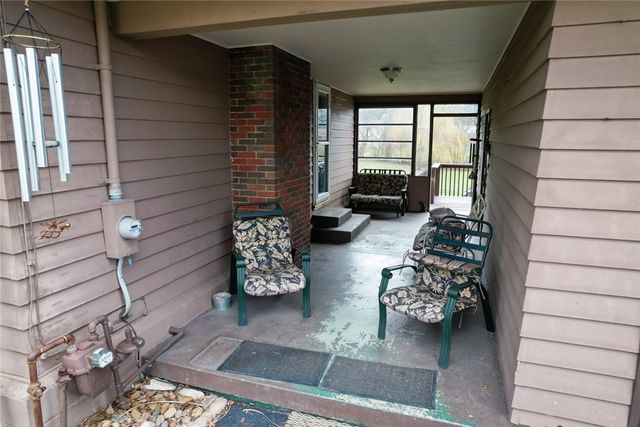 128 Shanahan Rd, Center Twp, PA 16001