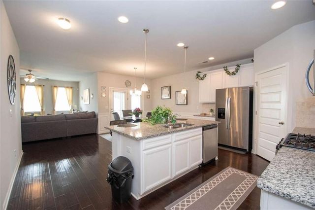 531 Carleton Place, Locust Grove, GA 30248