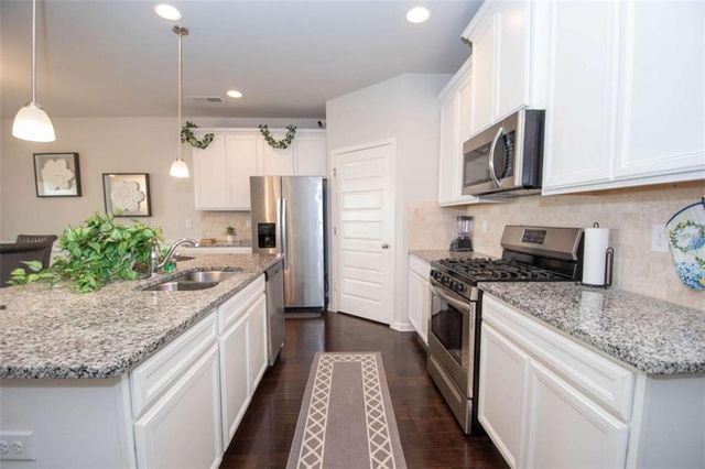 531 Carleton Place, Locust Grove, GA 30248