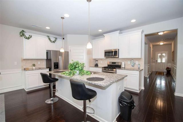 531 Carleton Place, Locust Grove, GA 30248