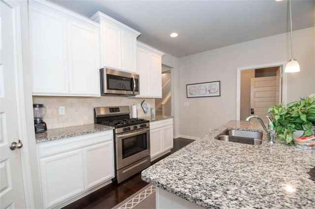 531 Carleton Place, Locust Grove, GA 30248