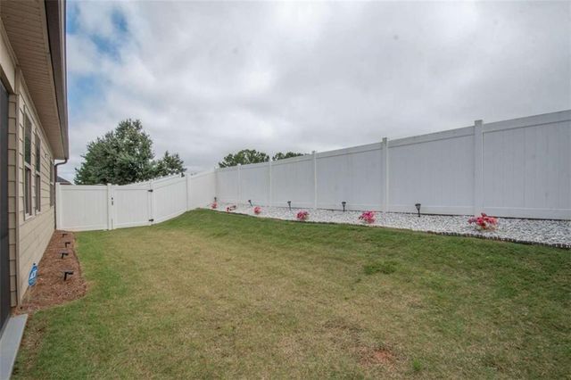 531 Carleton Place, Locust Grove, GA 30248