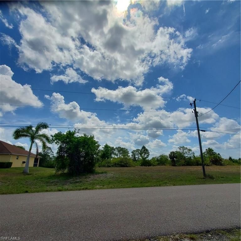 3031 NE 1st AVE, CAPE CORAL, FL 33909 — exterior
