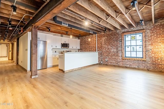 453 East Main Street 500, Kingsport, TN 37660