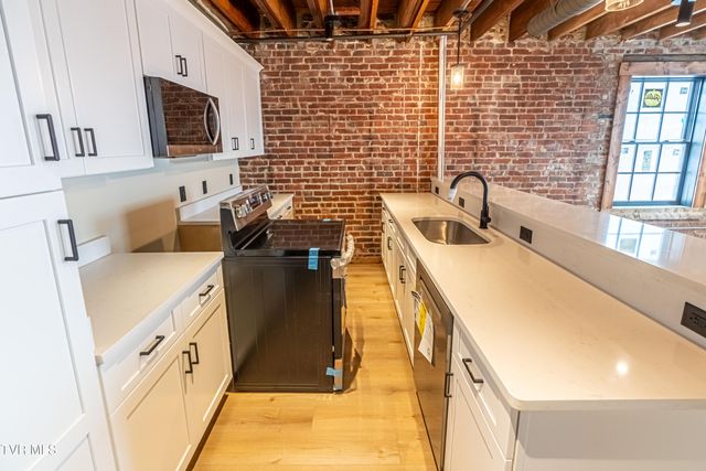 453 East Main Street 500, Kingsport, TN 37660