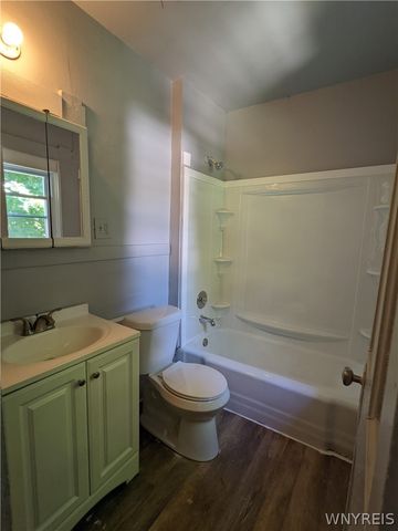 1 Bewley Parkway, Lockport City, NY 14094