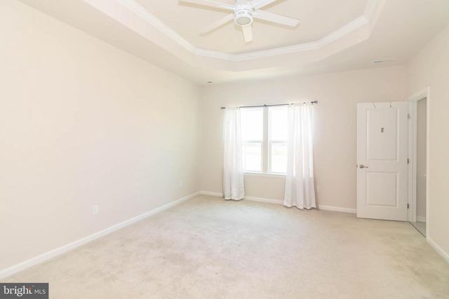 31 ROUNDSTONE RUN, Swedesboro, NJ 08085