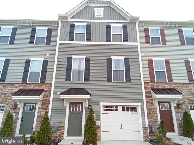 31 ROUNDSTONE RUN, Swedesboro, NJ 08085