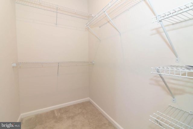 31 ROUNDSTONE RUN, Swedesboro, NJ 08085