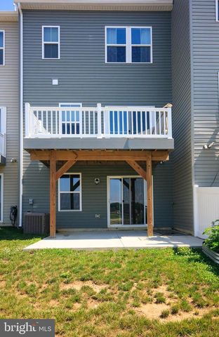 31 ROUNDSTONE RUN, Swedesboro, NJ 08085