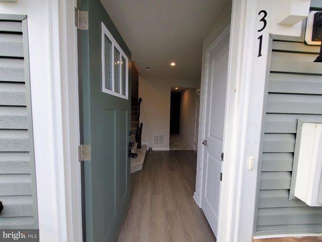 31 ROUNDSTONE RUN, Swedesboro, NJ 08085