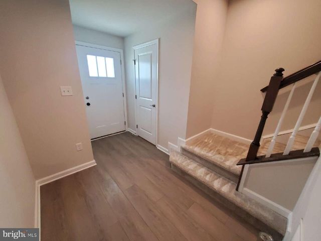 31 ROUNDSTONE RUN, Swedesboro, NJ 08085