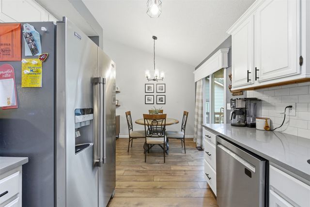 1515 N Pine Grove St, Wichita, KS 67212