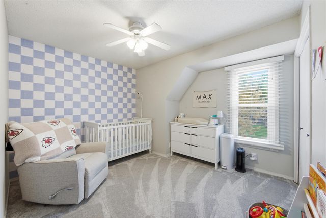 1515 N Pine Grove St, Wichita, KS 67212