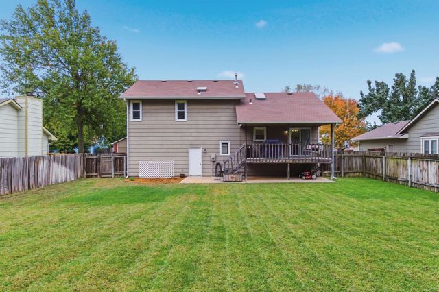 1515 N Pine Grove St, Wichita, KS 67212