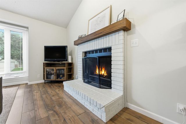 1515 N Pine Grove St, Wichita, KS 67212