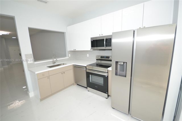 1616 SW 2nd St 1616, Homestead, FL 33030