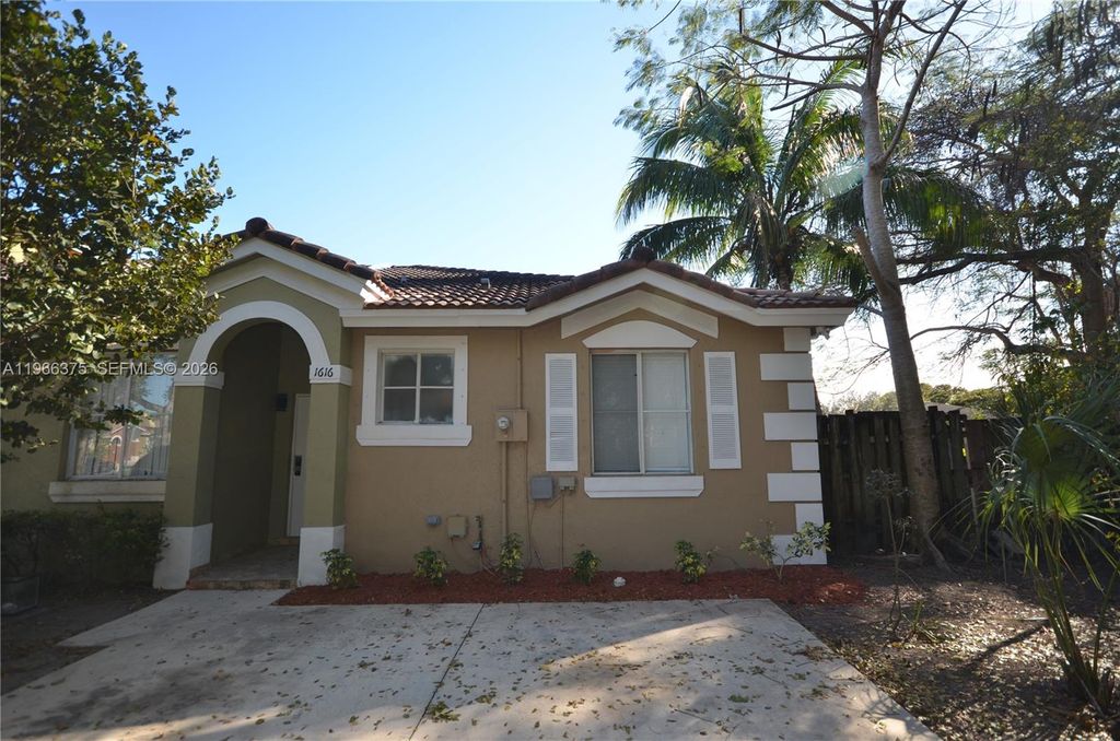 1616 SW 2nd St 1616, Homestead, FL 33030