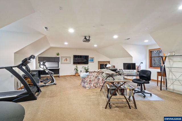 2521 Concomly Rd S, Salem, OR 97306
