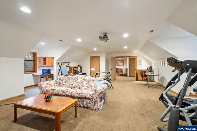 2521 Concomly Rd S, Salem, OR 97306