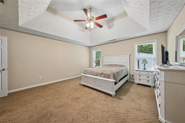 25 Summer Walk Circle, Covington, GA 30016