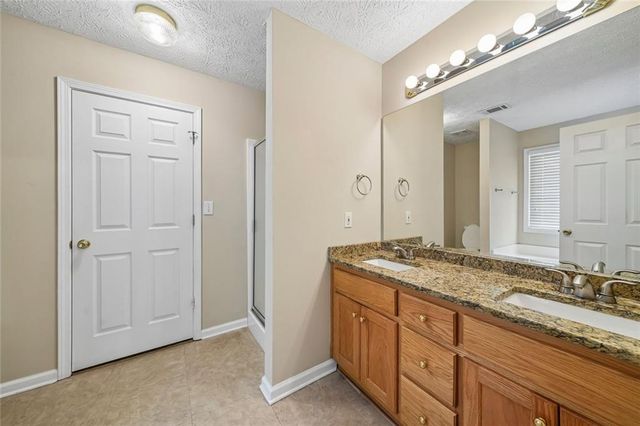 25 Summer Walk Circle, Covington, GA 30016