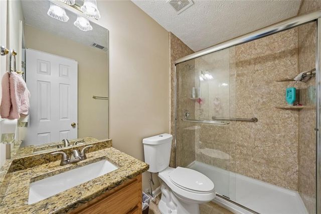 25 Summer Walk Circle, Covington, GA 30016