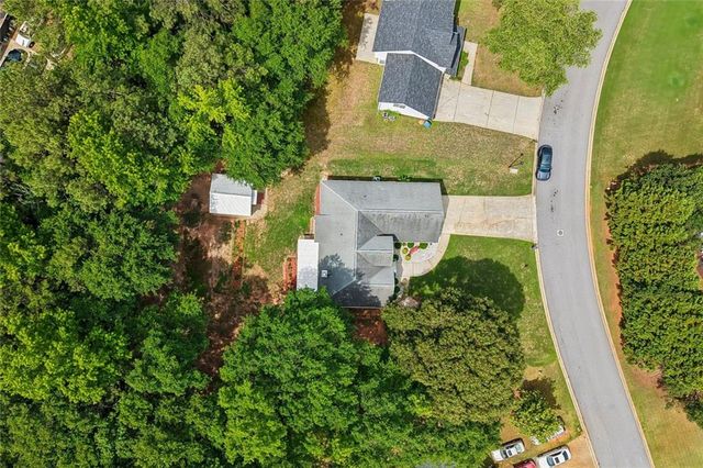25 Summer Walk Circle, Covington, GA 30016