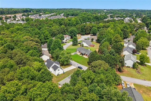 25 Summer Walk Circle, Covington, GA 30016