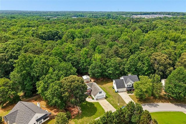 25 Summer Walk Circle, Covington, GA 30016
