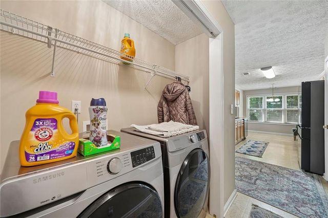 25 Summer Walk Circle, Covington, GA 30016