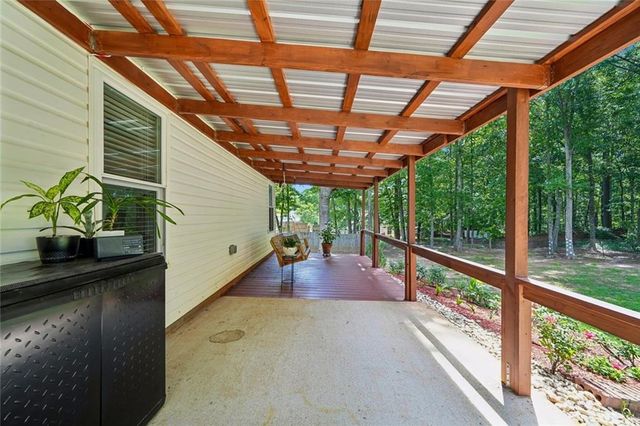 25 Summer Walk Circle, Covington, GA 30016
