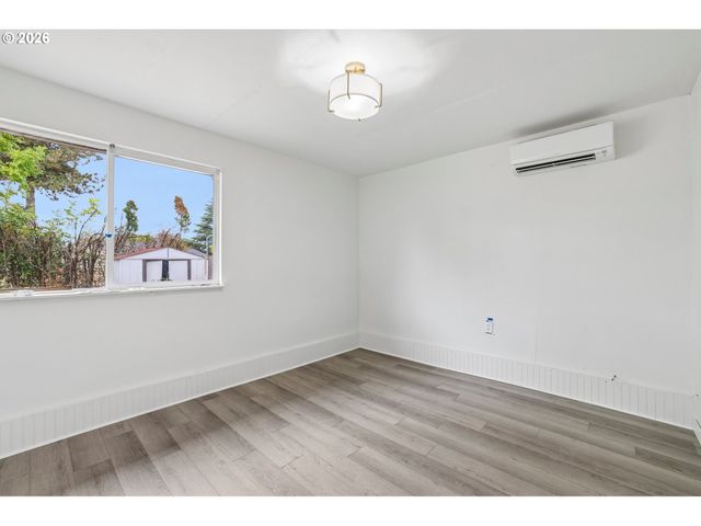 1759 Ne 24TH Ave, Hillsboro, OR 97124