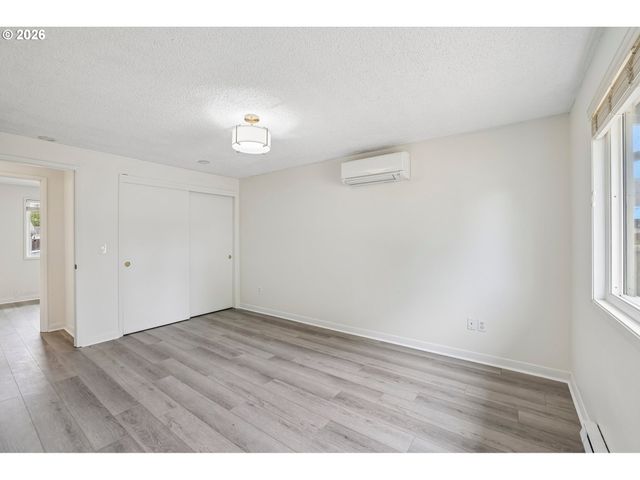 1759 Ne 24TH Ave, Hillsboro, OR 97124