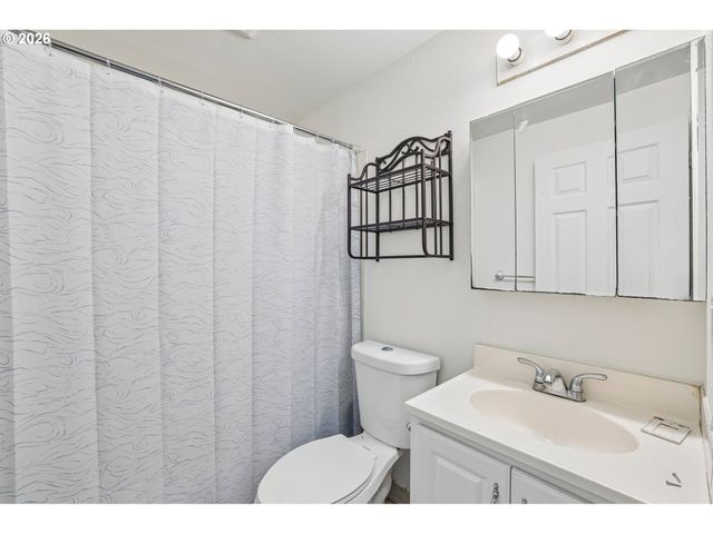 1759 Ne 24TH Ave, Hillsboro, OR 97124