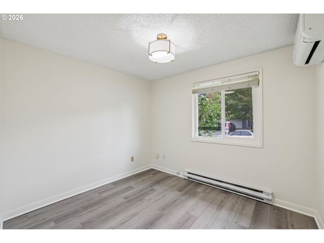 1759 Ne 24TH Ave, Hillsboro, OR 97124