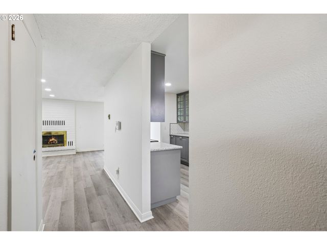 1759 Ne 24TH Ave, Hillsboro, OR 97124