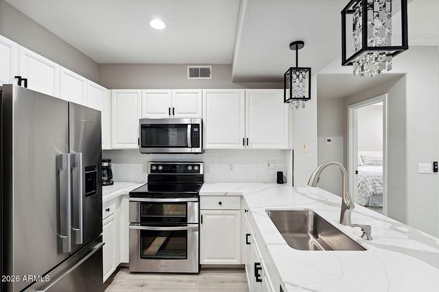 19777 N 76TH Street 2315, Scottsdale, AZ 85255