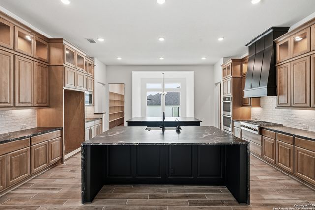 27914 Arrowsmith, Boerne, TX 78006