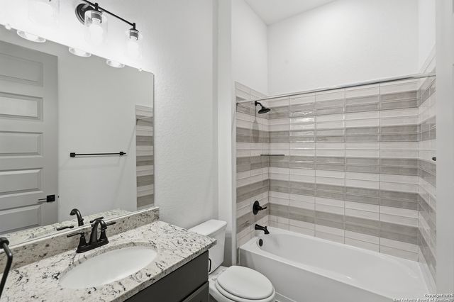 27914 Arrowsmith, Boerne, TX 78006