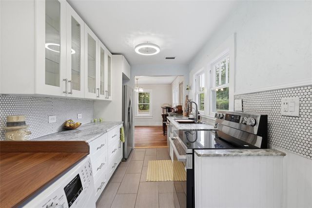 312 NW 14TH AVENUE, Gainesville, FL 32601