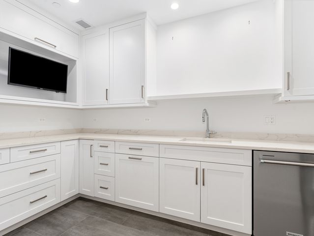 110 S Washington Street 400, Naperville, IL 60540