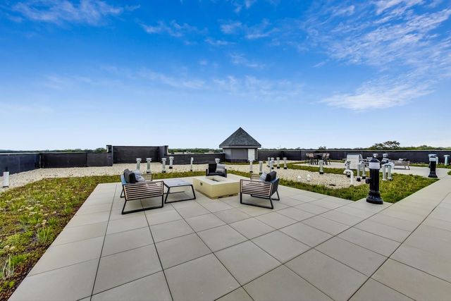 110 S Washington Street 400, Naperville, IL 60540