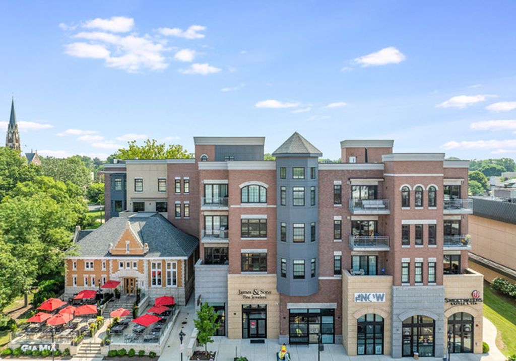 110 S Washington Street 400, Naperville, IL 60540